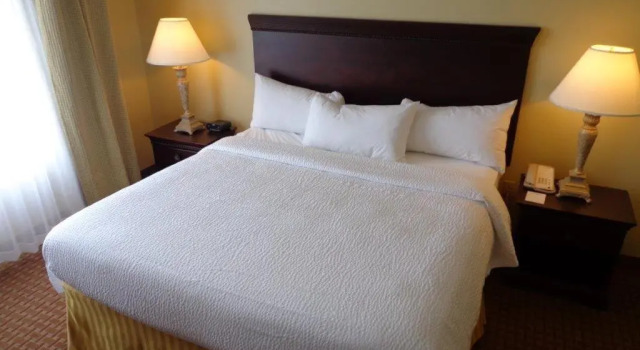 Люкс Euro-Suites Hotel