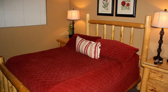 Longbranch 115 - 2 Bedroom Pool Access, Rezerwuj Hotel Hotele w Vail Ski z parkingiem, Parking