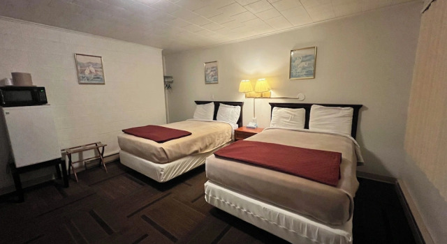 Prairie Winds Motel, Book Motel Carthage Illinois