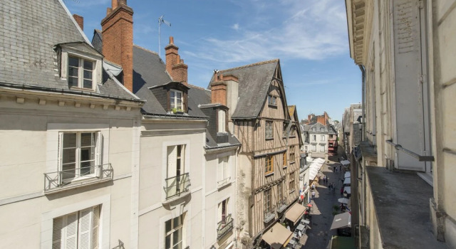 Beau T2 Centre Historique Tours- Mytripintours, Rezerwuj Hotel Tours 