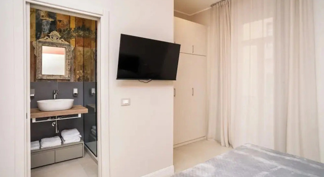 Amnis rooms, Забронировать Гостевой дом Гостевые дома Салерно, рядом с Дворец Читта ди Салерно, Гостевой дом