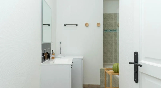 LE LUCIEN Eco-AppartHôtel - Angouleme - Centre - Wifi - Parking privé - Classé 4 étoiles, Prenota Hotel Angoulême Charente