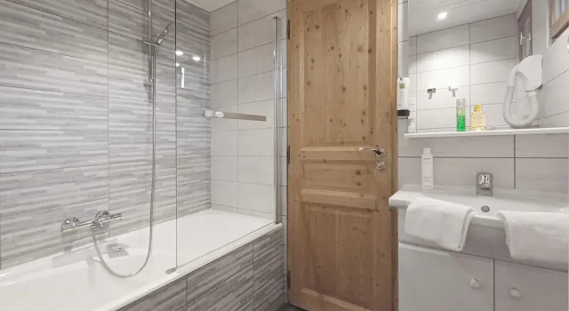 Номер Comfort Hôtel du Crêt Rond - Logis