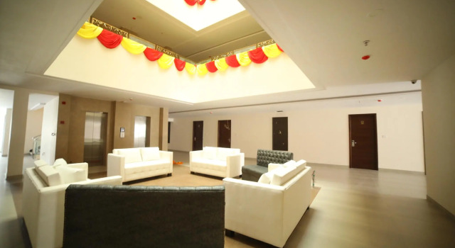 Mantris Hotel, Rezerwuj Hotel Hotele w Andhra Pradesh z parkingiem, Parking