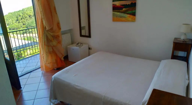 Standard Double room with balcony Bed & Breakfast Laino
