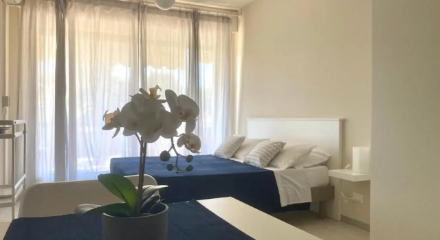 Студия Jolly Apartments