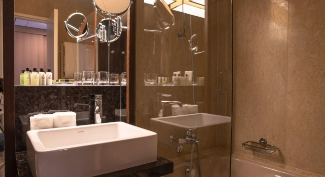 Двухместный номер Classic InterContinental Genève by IHG