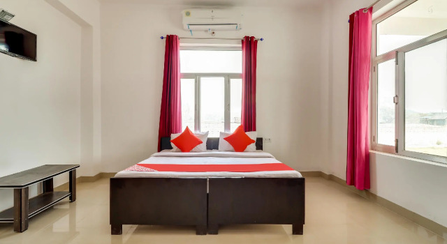 Collection O Ayodhya Near Airport, Забронировать Курортный отель Курортные отели Файзабада, Курортный отель