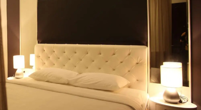 Номер Deluxe HANZ Friday Royal Hotel
