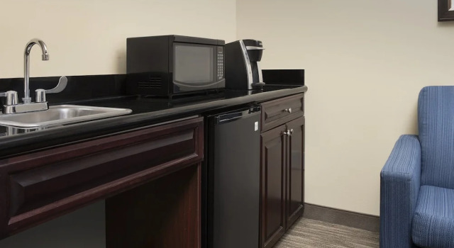 Двухместный люкс c 1 комнатой Holiday Inn Express Uvalde by IHG