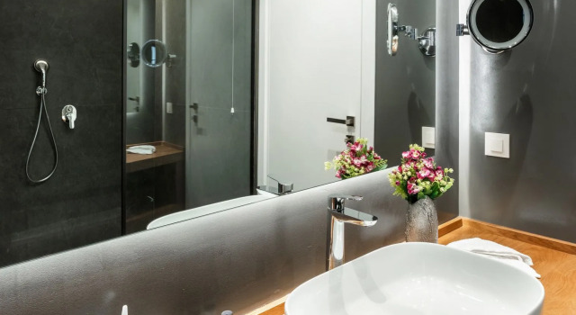 Полулюкс с балконом DAYS City Suites