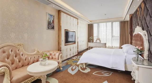 Люкс Deluxe Vienna Classic Hotel Dongguan Changan Xiandai