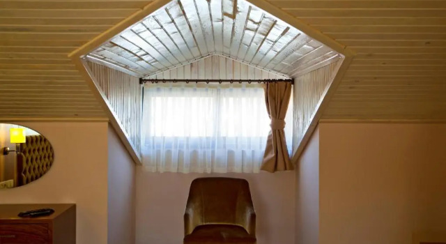 Трёхместный номер Deluxe Montana Hotel