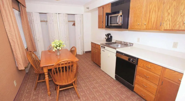 Люкс AmericInn by Wyndham Glendale Milwaukee