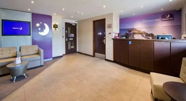 Premier Inn Christchurch West, Забронировать Отель Отели Крайстчерч 3 звезды, рядом с Галерея Hayloft, 3*