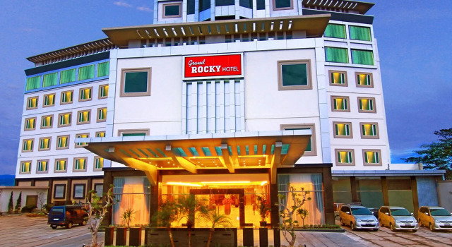 Grand Rocky Hotel