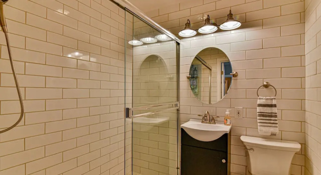 Апартаменты Economy 2 BR apt near Mtn to Sea Hiking Trail