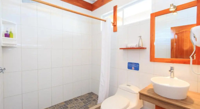 Четырёхместный номер Standard с видом на море Hotel La Casa de Judy