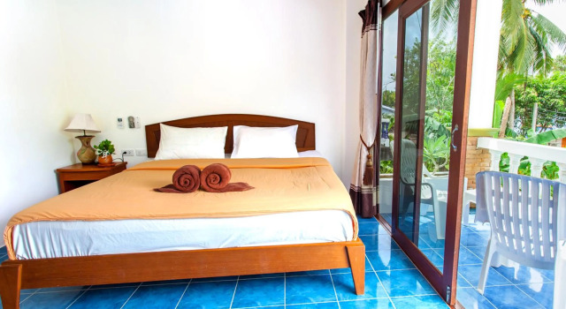 Hugs Guesthouse