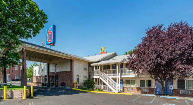 Motel 6 Clarkston WA, Buchen Sie Motel Hotels in Idaho mit Pool, Schwimmbad