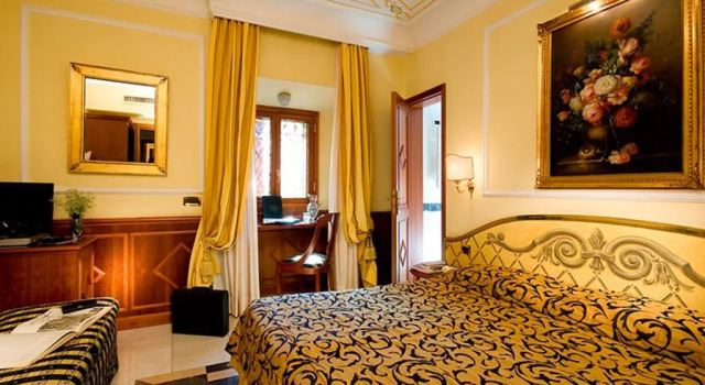 Трёхместный номер Hotel Bolivar