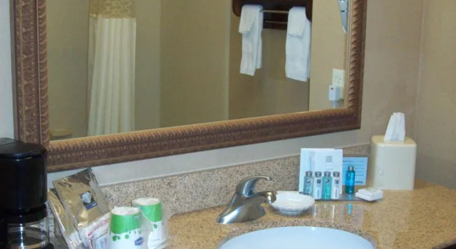 Четырёхместный номер Standard Hampton Inn Gallipolis