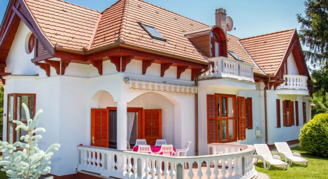 House Kamilla Balatonbereny, Prenota Hotel Hotel a Southern Transdanubia con piscina, Piscina