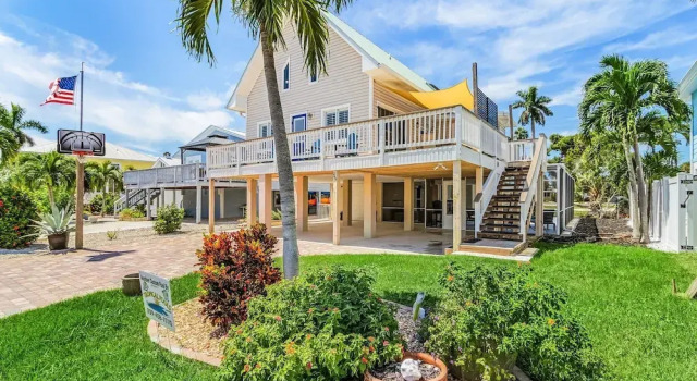 249 Pearl Paradise: 3br/3ba Pool Home! 3 Bedroom Home