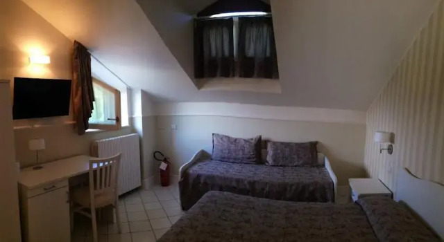 Le Camere del Vascello dOro, Buchen Sie Hotel Carrù Langhe