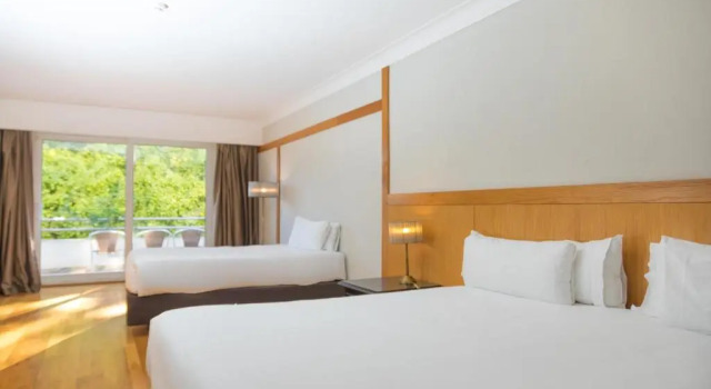 Трёхместный номер Standard B&B HOTEL Sado Setúbal