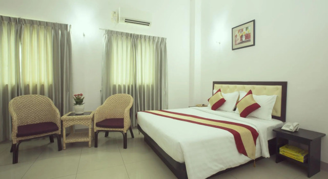Royal Platinum Hotel, Rezervovat Hotel Hotely v Yangon s parkováním, Parkování
