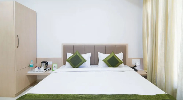 Treebo Avadh Residency