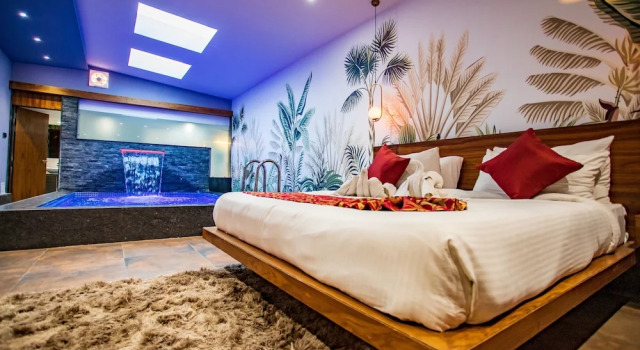 Двухместный клубный люкс с видом на сад Skyline Resort & Convention Centre