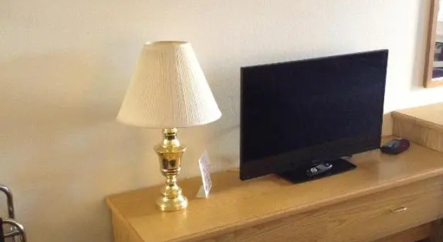 Четырёхместный номер Standard Coeur D Alene Budget Saver Motel