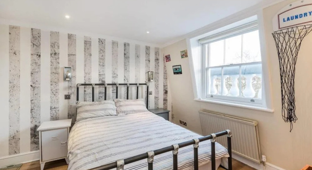 Апартаменты Lovely 1BR Flat Walk to Hyde Park