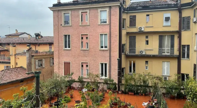 Le Suites dellEdera - Historic Palace with Old Town Views, Забронировать Отель «постель и завтрак» Отели Болоньи с парковкой, рядом с Башня Гарисенда, Парковка