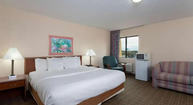 Номер Standard Norwood Inn & Suites By BlissPoint