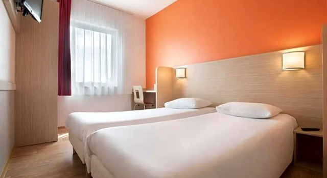 Двухместный номер Comfort Hotel am Kieler Schloss by Première Classe