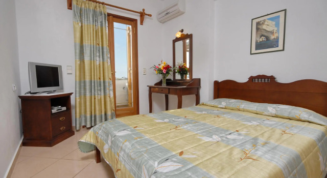 Апартаменты Birikos Hotel & Suites