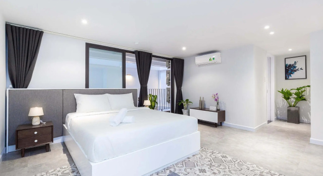 Cozrum Homes - Premier Residence, Забронировать Отель Отели Хошимина с парковкой, рядом с Зоопарк и ботанический сад Хошимина, Парковка