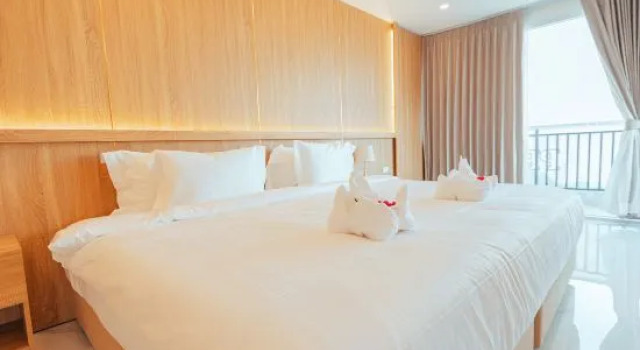 Полулюкс The Elephant Crossing Hotel
