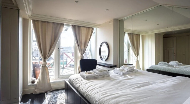 Grand American Penthouse 43, Забронировать Отель Антверпен провинция Антверпен, рядом с Железнодорожный вокзал Антверпен-Южный
