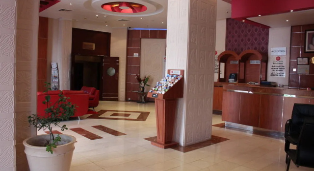 Riviera Hotel, Забронировать Отель Джуфэр Манама