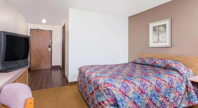 Двухместный люкс c 1 комнатой Super 8 by Wyndham Lacey Olympia Area