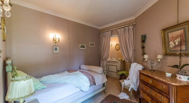 Chambres dHôtes Manoir de Montecler, Book Hotel Gennes-Val-de-Loire 