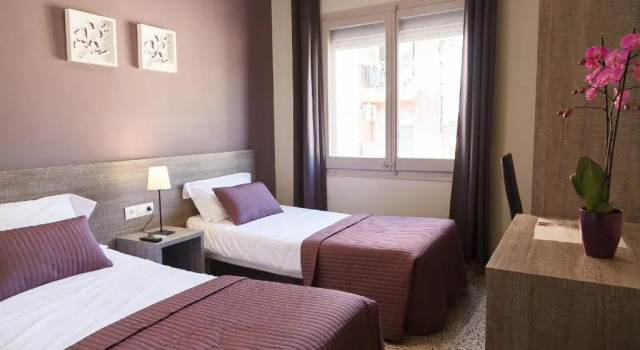 Двухместный номер Standard Hostal Fonda Montserrat