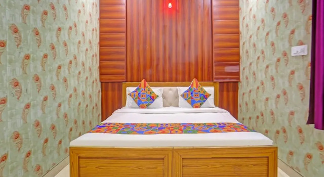 Номер Premium Fabhotel Yadhuvanshi Dhaam