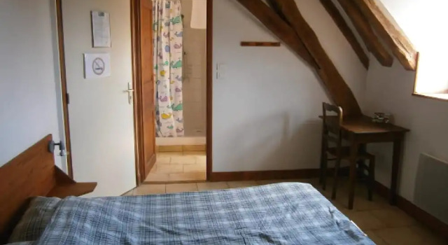 Chambres & Table d'hôtes La Tour de Giry, Buchen Sie Hotel Chazelle l'Echo Frankreich