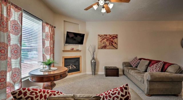 Апартаменты с 3 комнатами с балконом Kanab Condo w/ Pool & Patio, 30 Mi to Zion NP