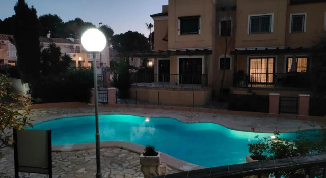 House Laguna Roja with sun terrace, Забронировать Дом для отпуска Коттеджи Торревьеха, Коттедж